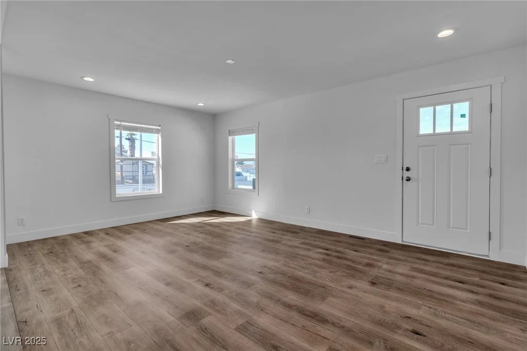 6138 Carey, Las Vegas, NV 89156