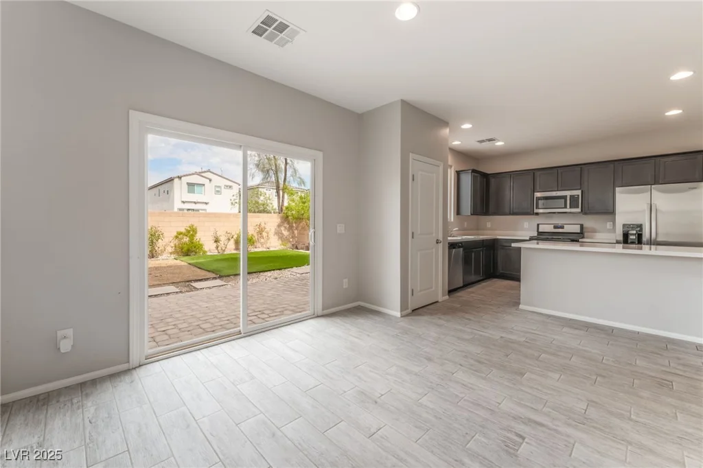 6625 Evander, North Las Vegas, NV 89086