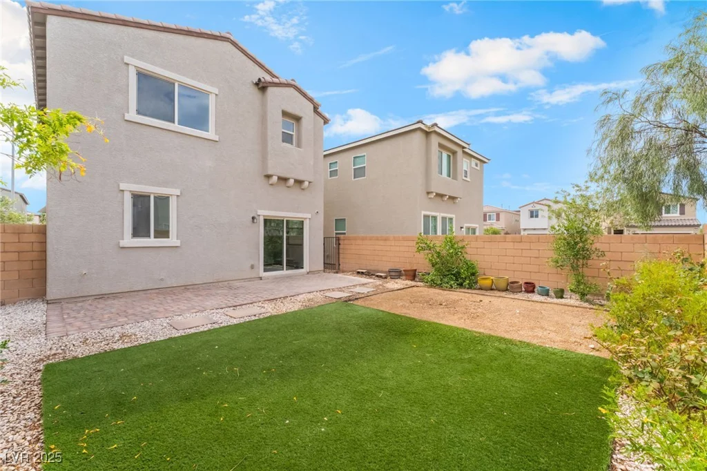 6625 Evander, North Las Vegas, NV 89086