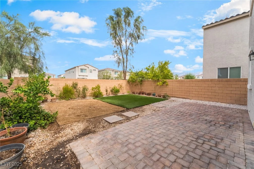 6625 Evander, North Las Vegas, NV 89086