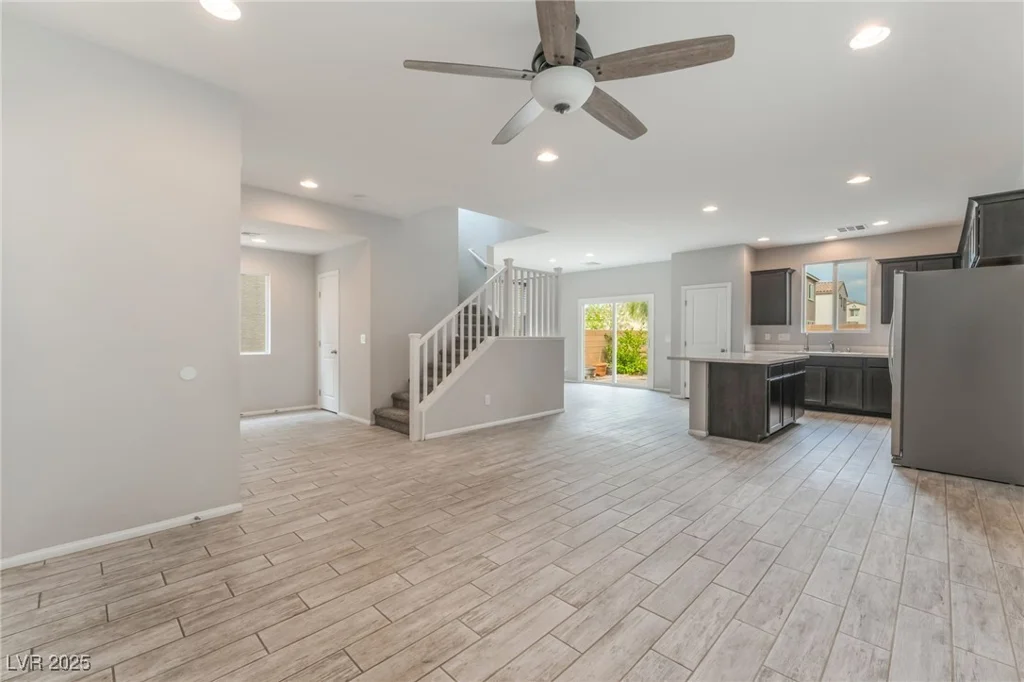 6625 Evander, North Las Vegas, NV 89086