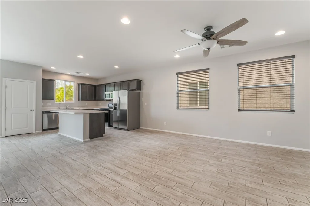 6625 Evander, North Las Vegas, NV 89086