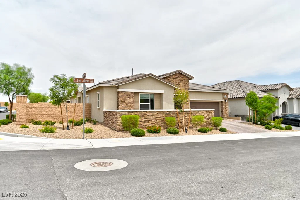 10972 Dixie Johnson, Las Vegas, NV 89166