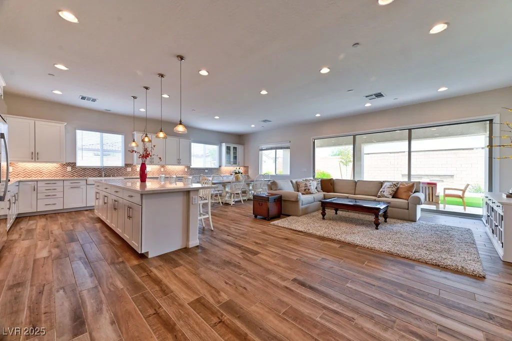 10972 Dixie Johnson, Las Vegas, NV 89166