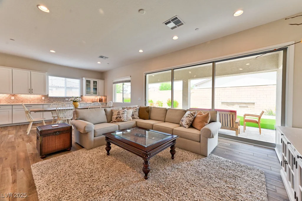 10972 Dixie Johnson, Las Vegas, NV 89166