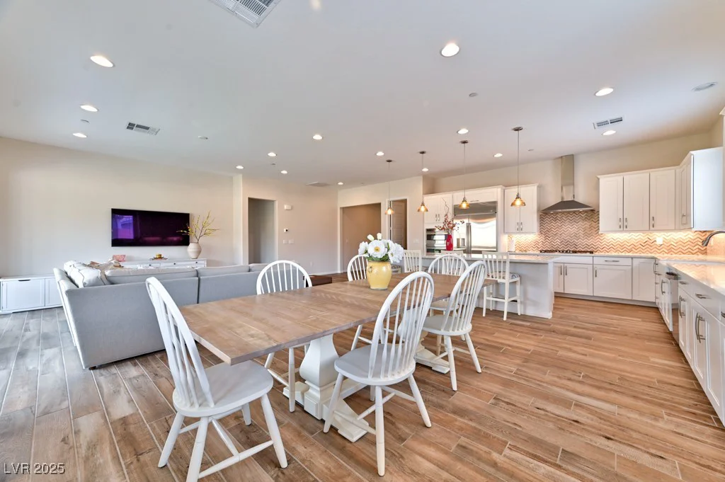 10972 Dixie Johnson, Las Vegas, NV 89166