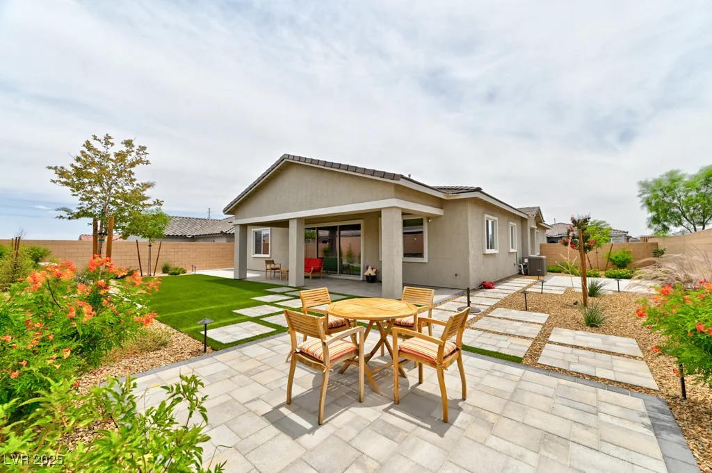 10972 Dixie Johnson, Las Vegas, NV 89166