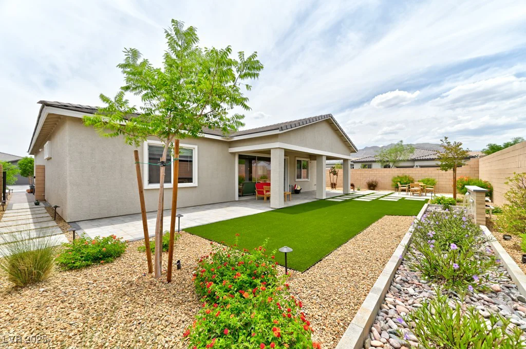 10972 Dixie Johnson, Las Vegas, NV 89166
