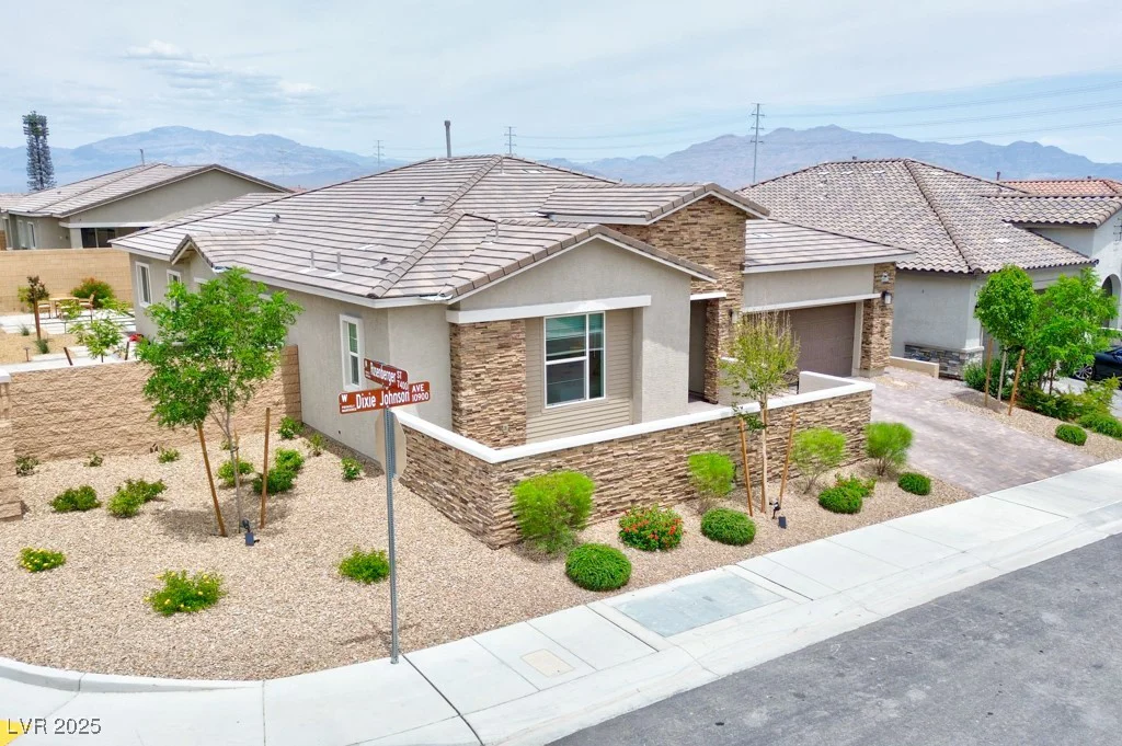 10972 Dixie Johnson, Las Vegas, NV 89166