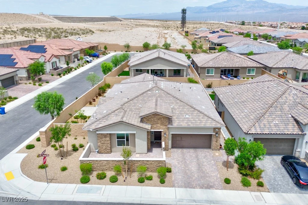 10972 Dixie Johnson, Las Vegas, NV 89166