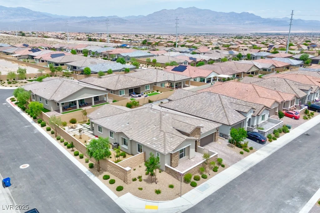 10972 Dixie Johnson, Las Vegas, NV 89166