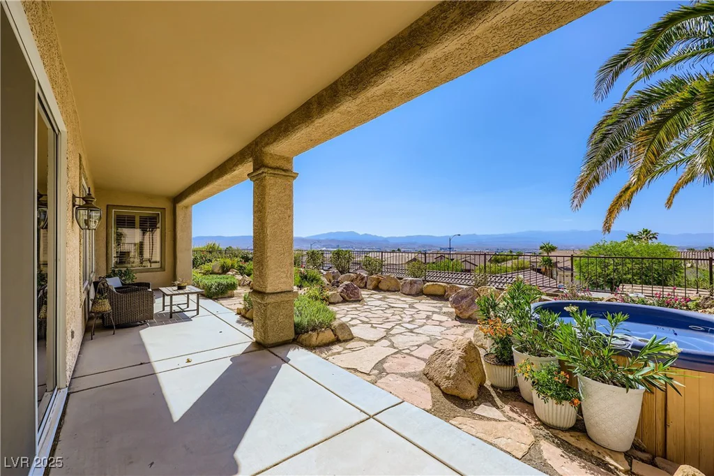 1637 Wellington Springs, Henderson, NV 89052