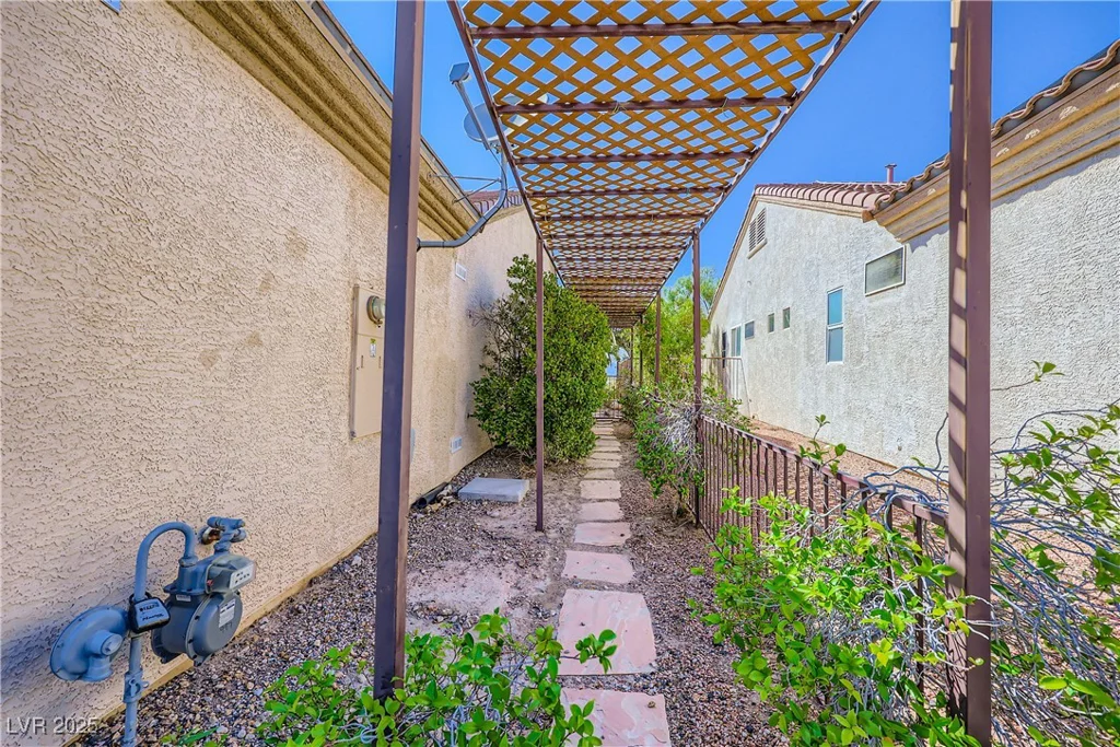 1637 Wellington Springs, Henderson, NV 89052