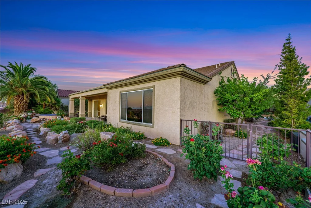 1637 Wellington Springs, Henderson, NV 89052