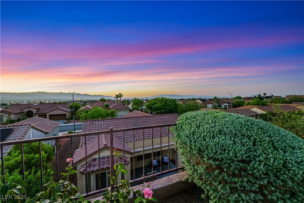 1637 Wellington Springs, Henderson, NV 89052