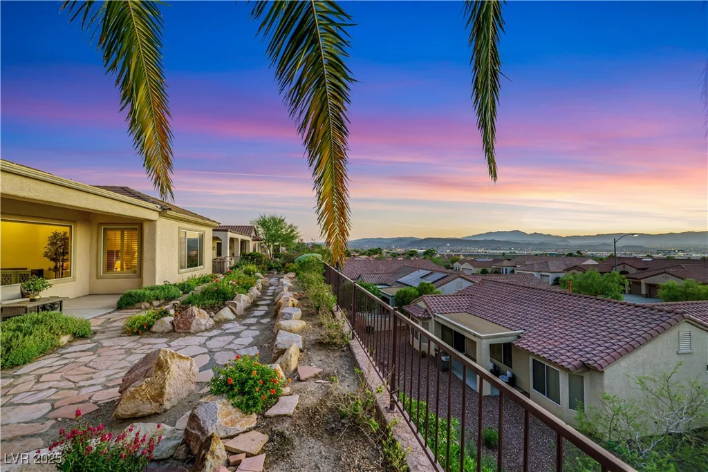 1637 Wellington Springs, Henderson, NV 89052