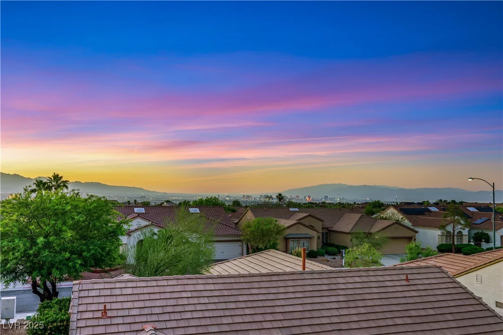 1637 Wellington Springs, Henderson, NV 89052