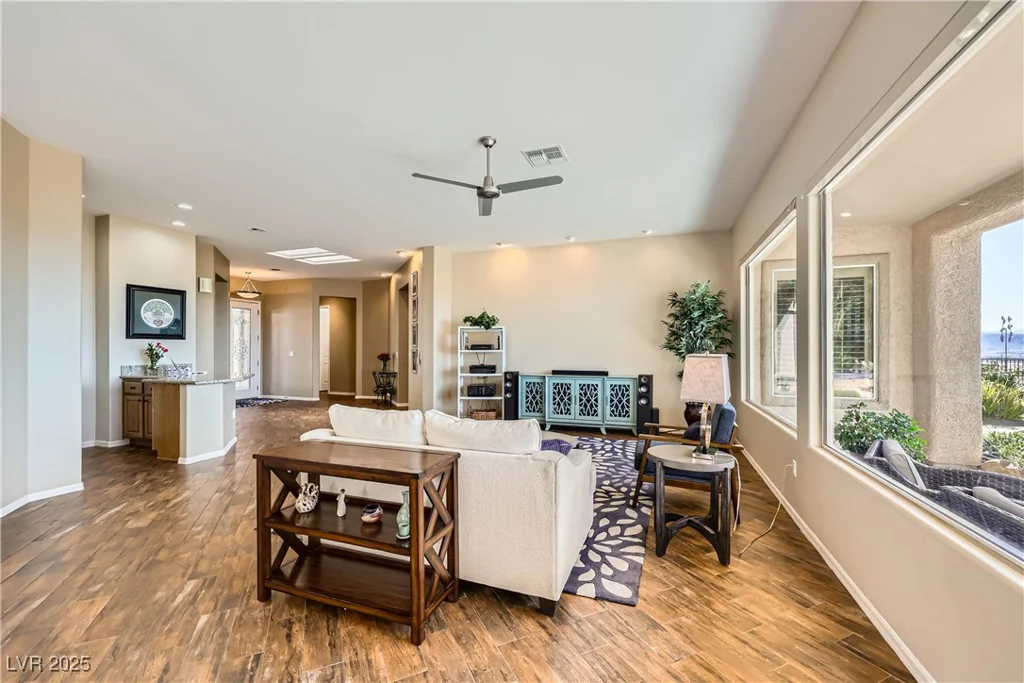 1637 Wellington Springs, Henderson, NV 89052