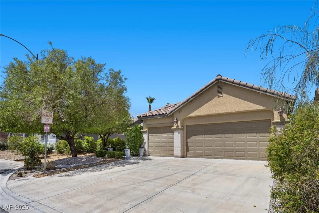 9233 Onyx Point, Henderson, NV 89074