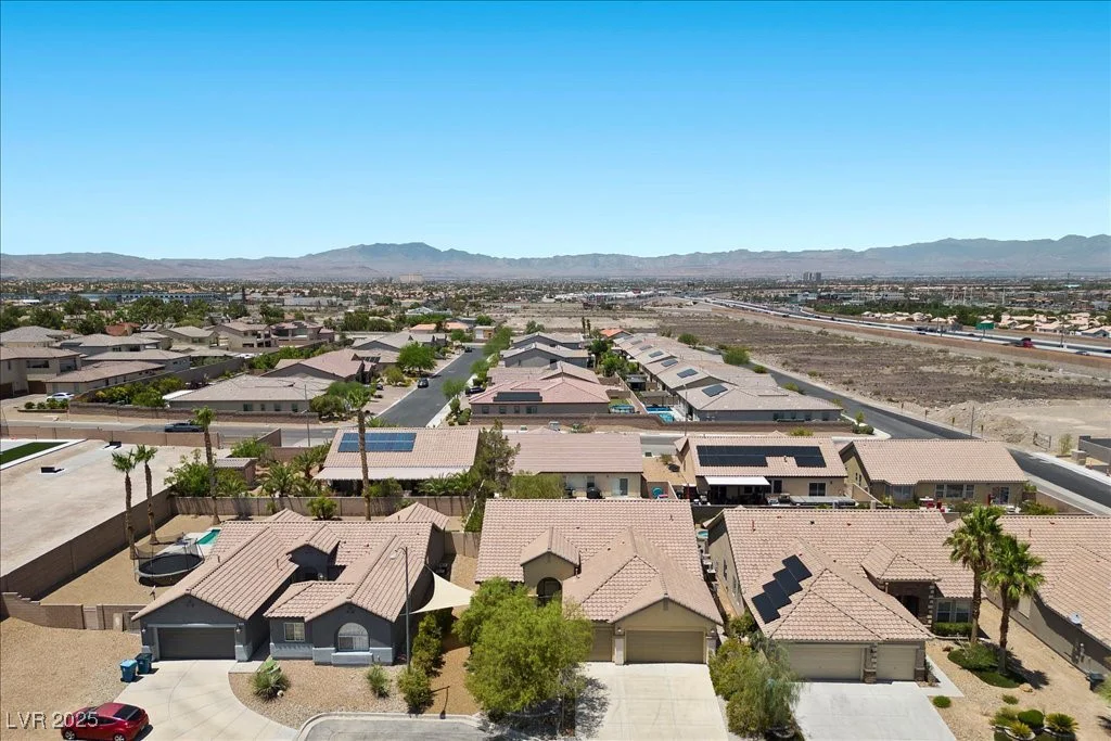 9233 Onyx Point, Henderson, NV 89074