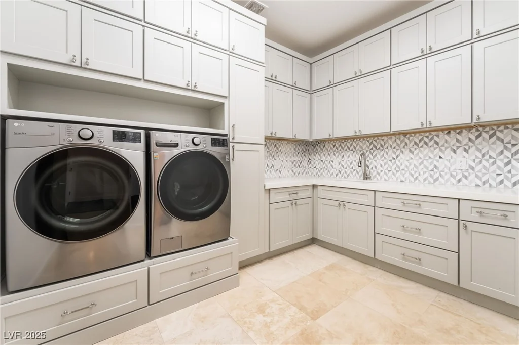 11 Knob Oak, Henderson, NV 89052