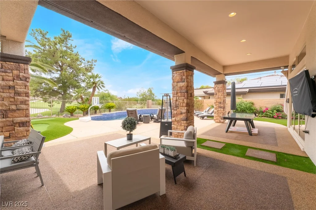 11 Knob Oak, Henderson, NV 89052