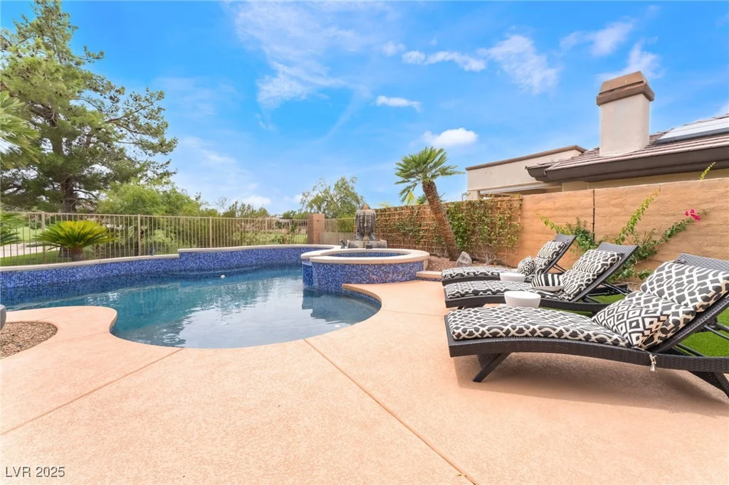 11 Knob Oak, Henderson, NV 89052