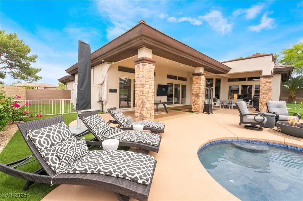 11 Knob Oak, Henderson, NV 89052