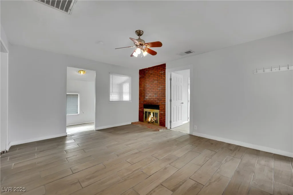 75 27th, Las Vegas, NV 89101
