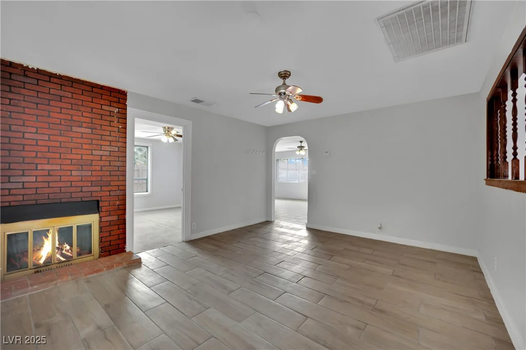 75 27th, Las Vegas, NV 89101