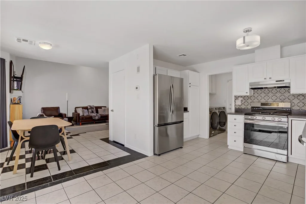 1428 Daybreak, Las Vegas, NV 89108