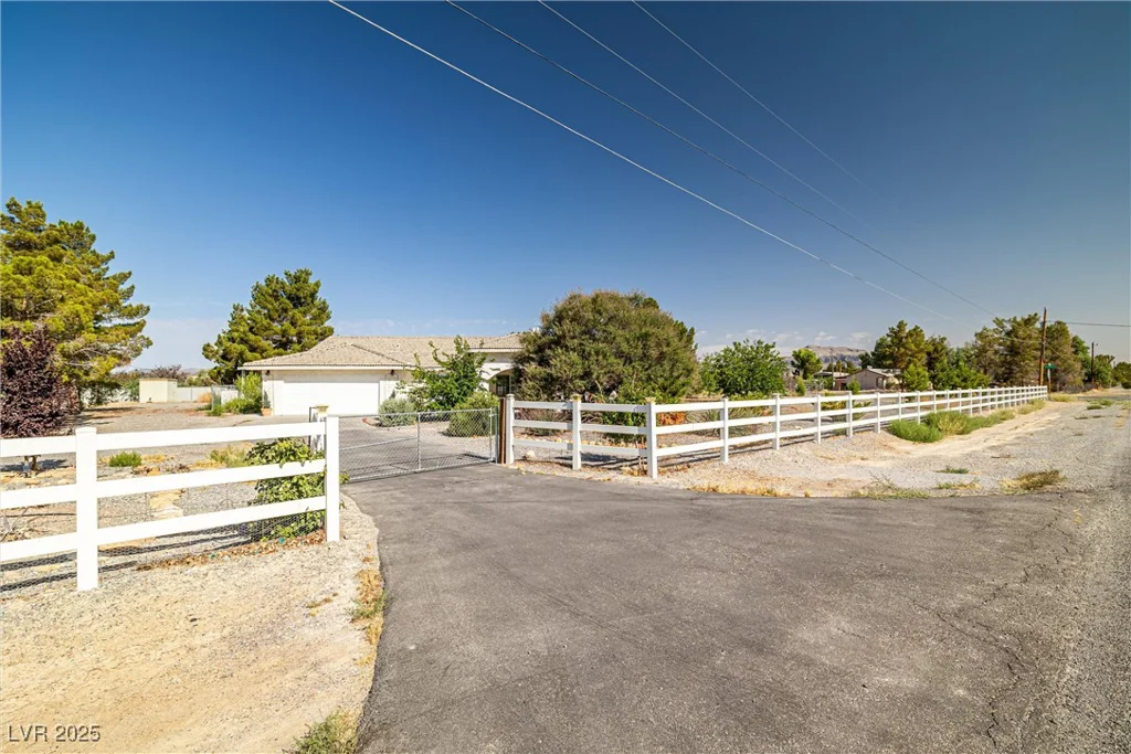 170 Dove, Pahrump, NV 89060