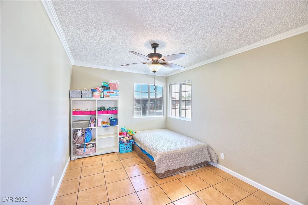 706 Red Lake, Las Vegas, NV 89110