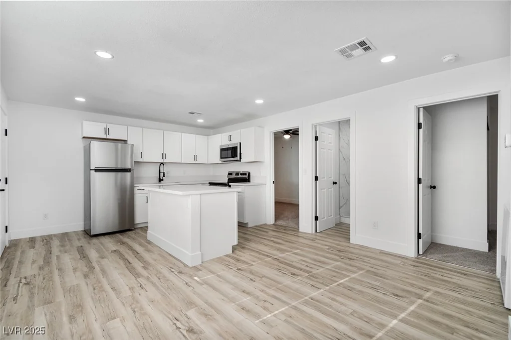732 9th, Las Vegas, NV 89101