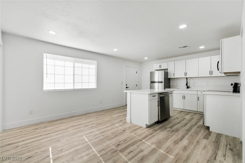 732 9th, Las Vegas, NV 89101