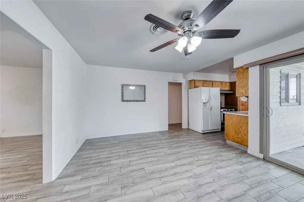 720 McDermit, Las Vegas, NV 89107