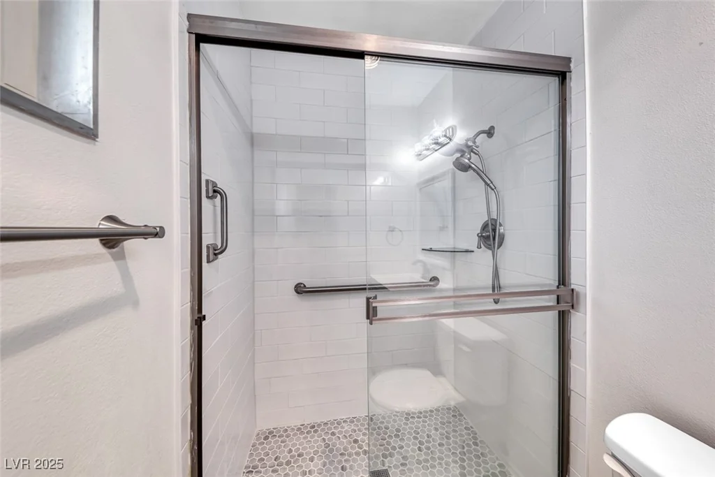 720 McDermit, Las Vegas, NV 89107