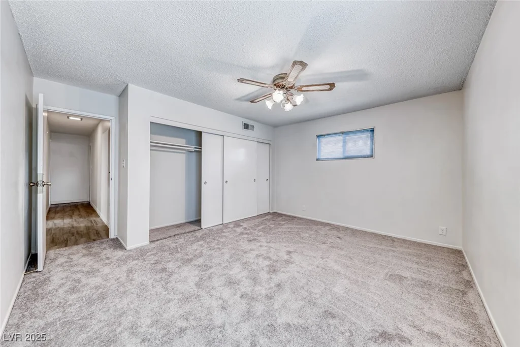 720 McDermit, Las Vegas, NV 89107