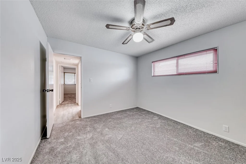 720 McDermit, Las Vegas, NV 89107