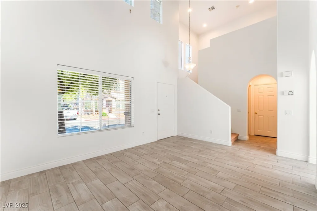 5340 Santa Fe Heights, North Las Vegas, NV 89081