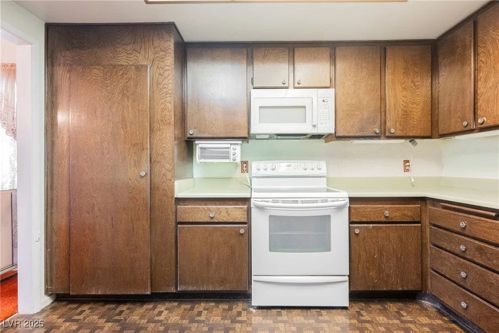 6513 Hyde, Las Vegas, NV 89107