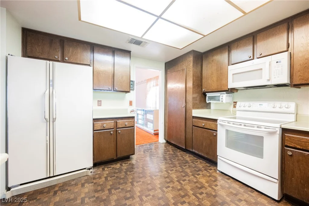 6513 Hyde, Las Vegas, NV 89107