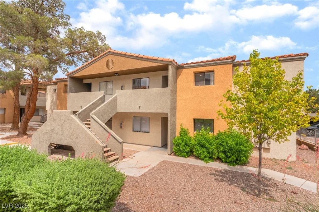 3151 Soaring Gulls, Las Vegas, NV 89128
