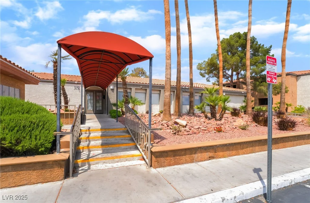 3151 Soaring Gulls, Las Vegas, NV 89128