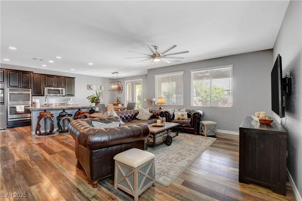 10656 Hyde Corner, Las Vegas, NV 89166