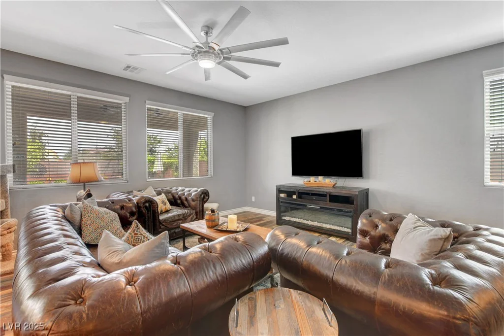 10656 Hyde Corner, Las Vegas, NV 89166