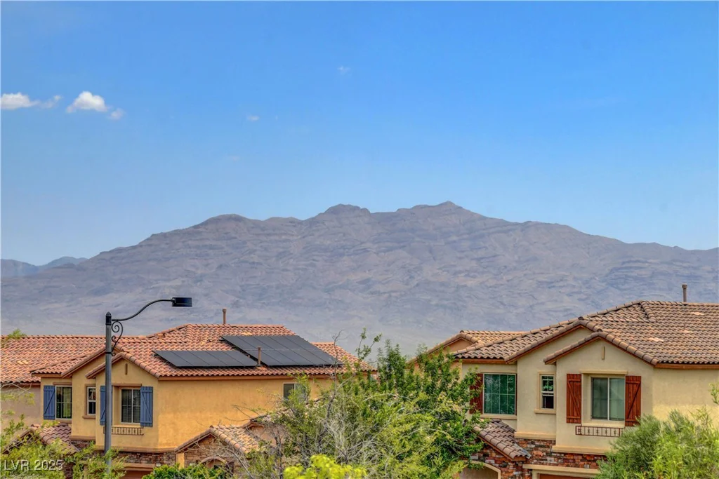 10656 Hyde Corner, Las Vegas, NV 89166
