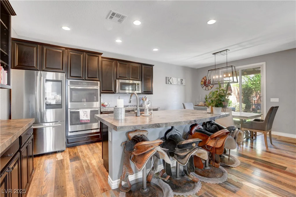 10656 Hyde Corner, Las Vegas, NV 89166