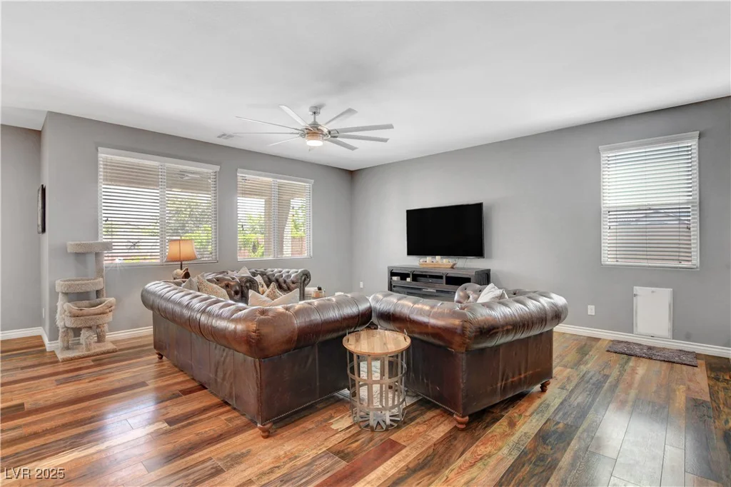 10656 Hyde Corner, Las Vegas, NV 89166