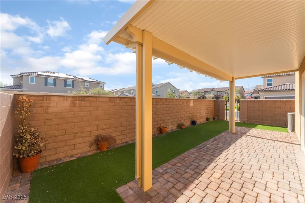 1102 Dorrell, North Las Vegas, NV 89086
